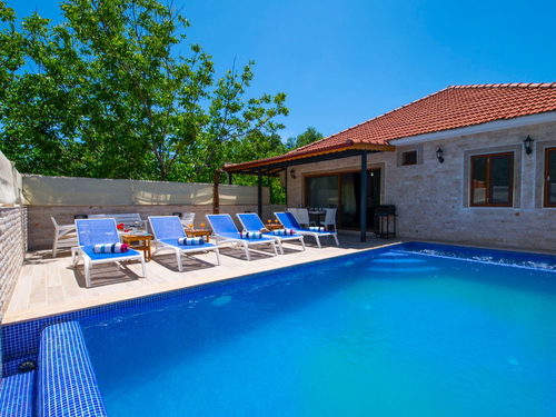  gece  -  Kasım
  | Kalkan Bezirgan Köyü Villa (6 Kişilik, Korunaklı Havuzlu, Jakuzili Seçenekli)